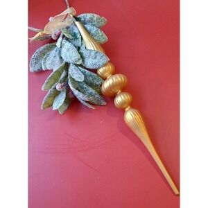 Frontgate Hand Blown Glass Finial Shaped Long Brushed Gold Christmas Ornament‎
